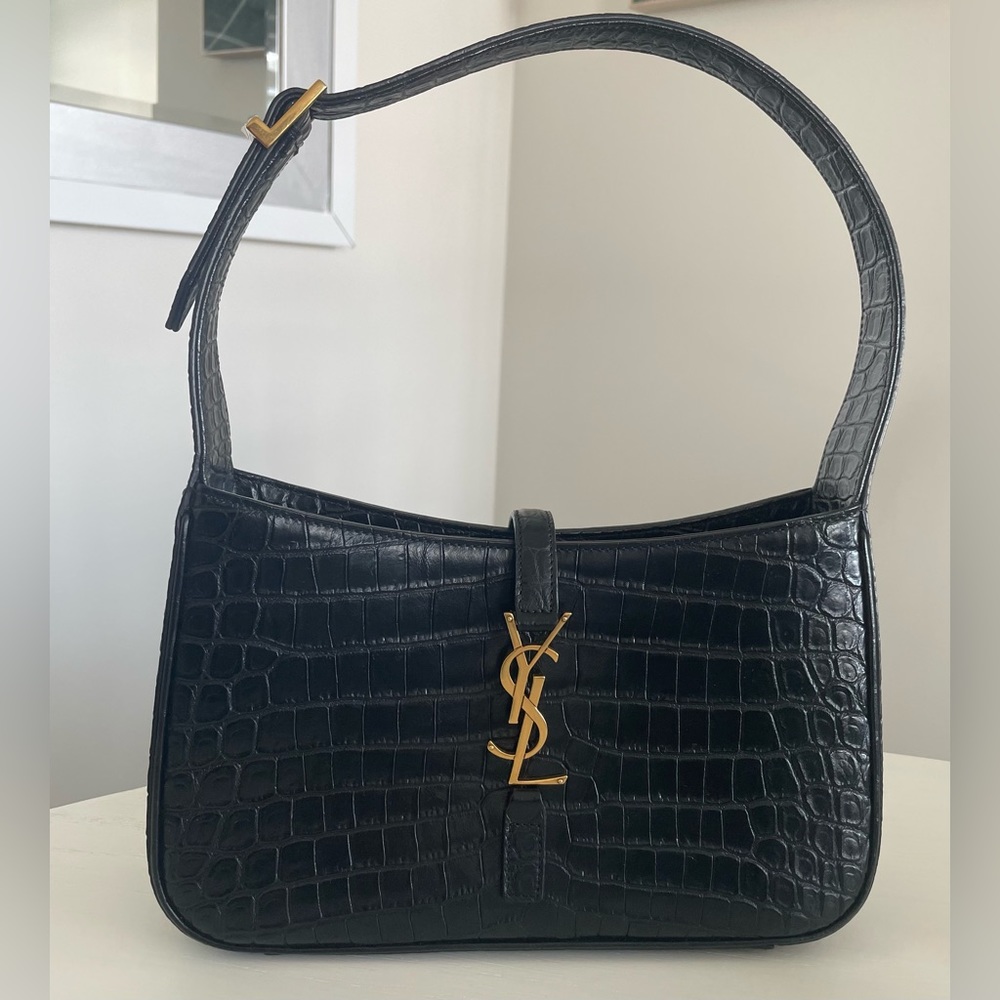 Saint Laurent Le 5A7 Shoulder Bag